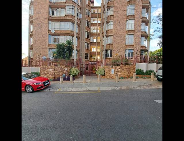 2 BEDROOM APARTMENT FOR SALE IN WONDERBOOM SOUTH